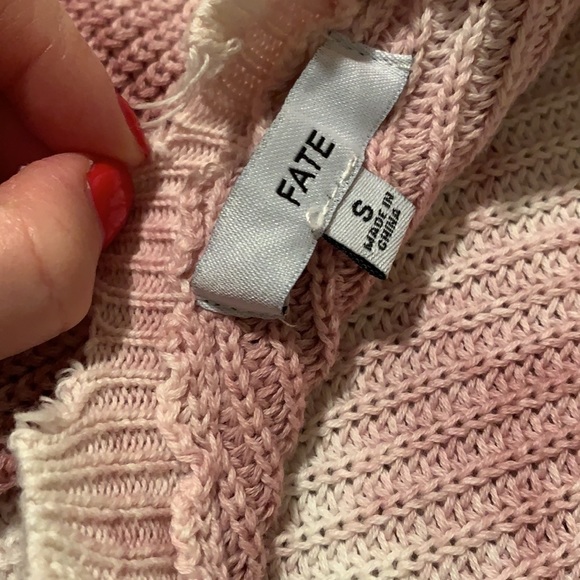 Tie dye cropped sweater with distressing - Picture 3 of 3